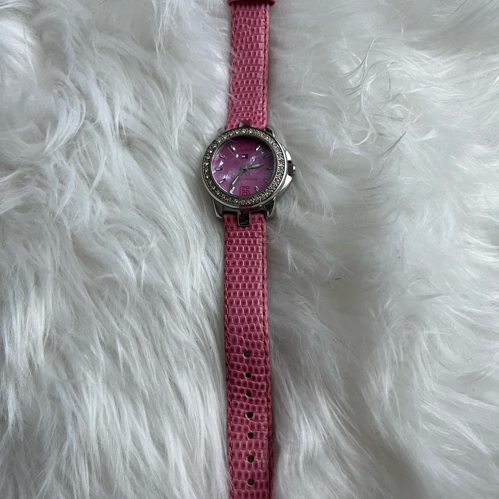 Ladies fashion watch